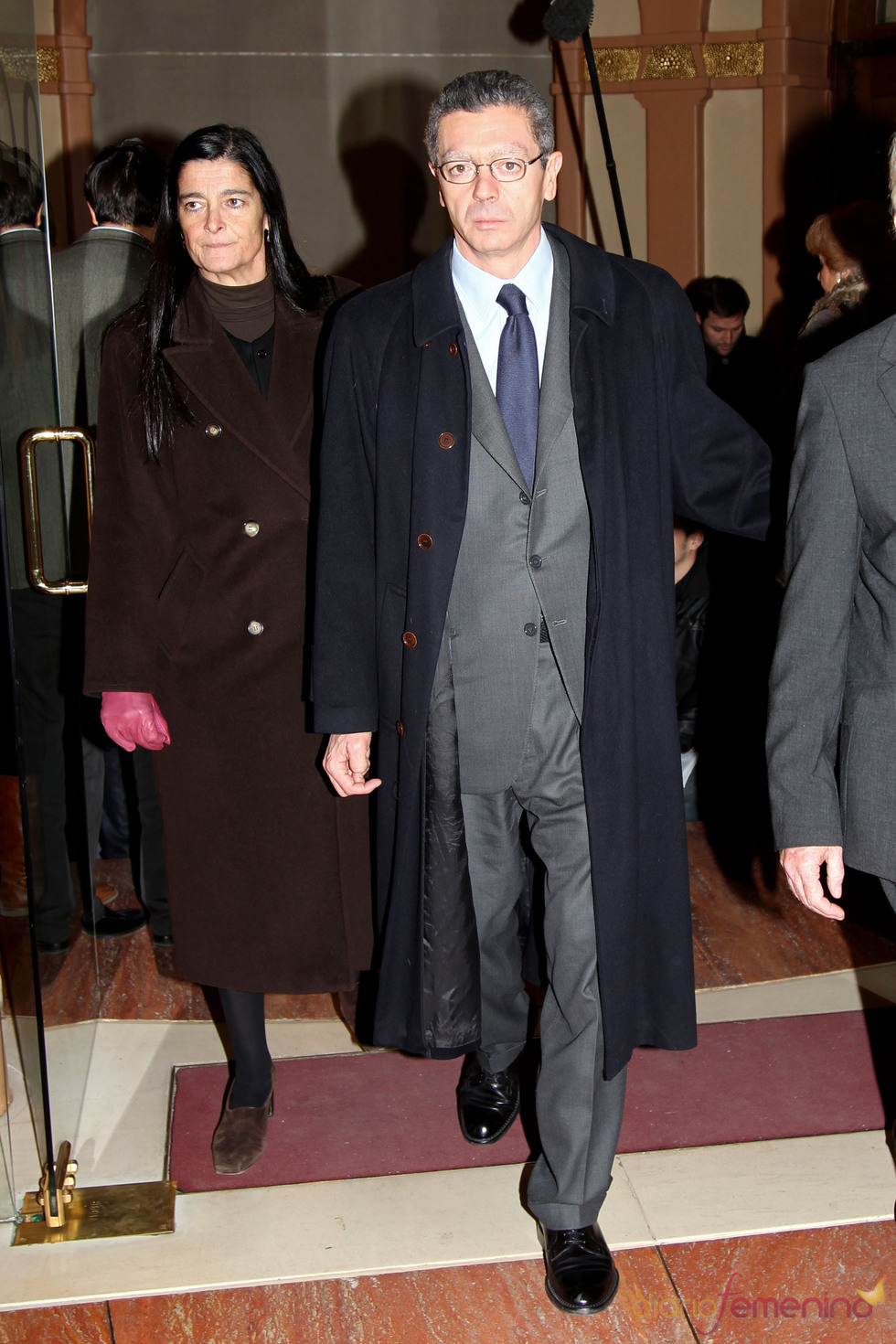 Alberto Ruiz Gallardón en la capilla ardiente de Enrique Morente