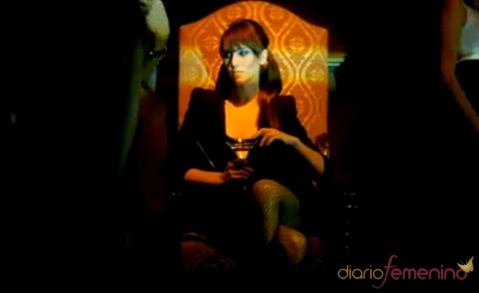 Enrique Iglesias y sus polémicos videoclips