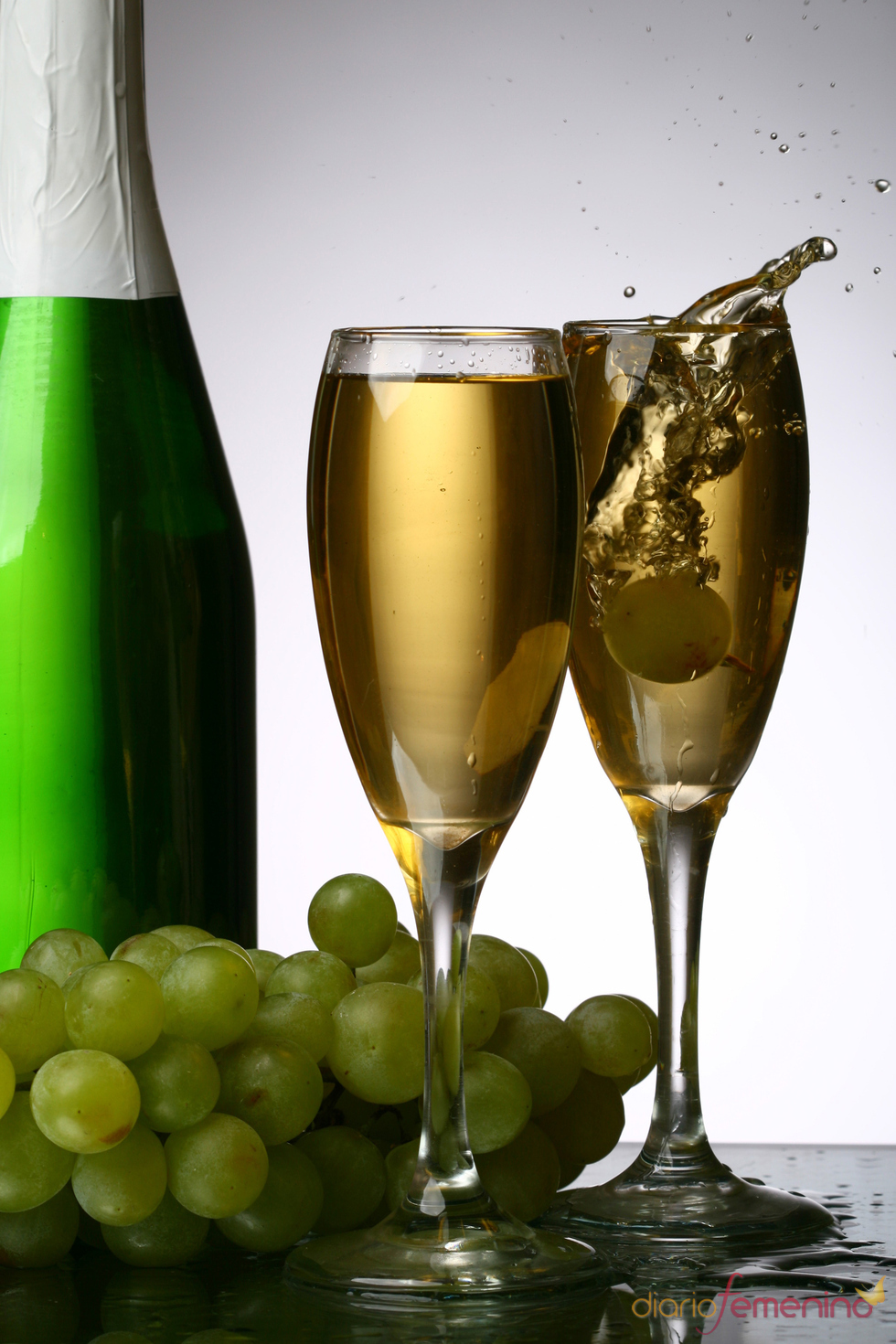 Uvas y Champan para atraer la suerte en Navidad