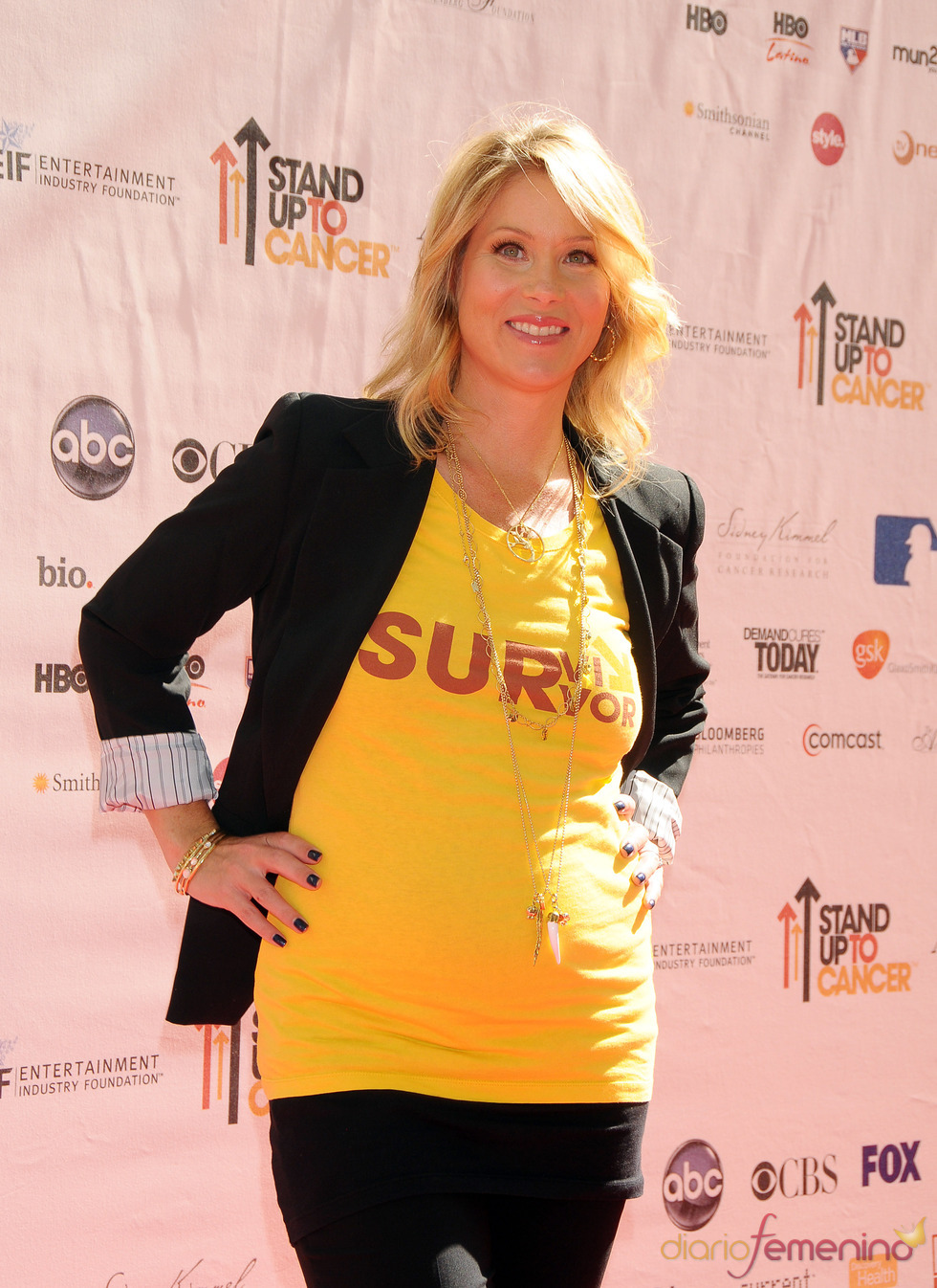 Christina Applegate será mamá en 2011