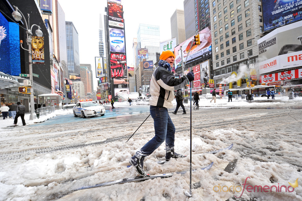 Nueva York disfruta de unas navidades 'blancas' gracias a una gran nevada
