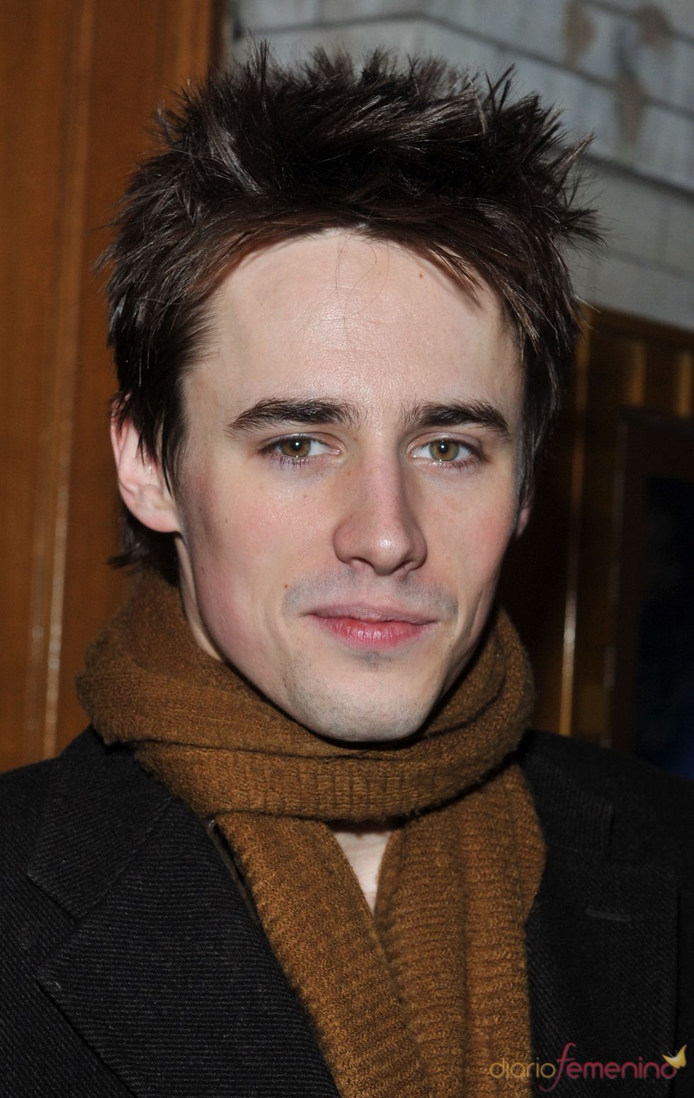 Reeve Carney es la estrella del musical Spider-Man: Turn Off the Dark en Nueva York.