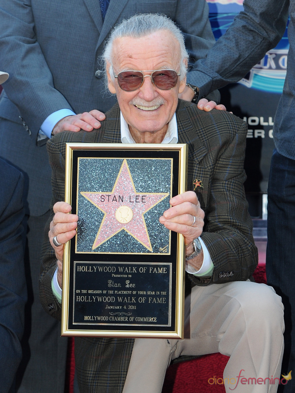Stan Lee recibe su estrella en el Paseo de la Fama de Hollywood