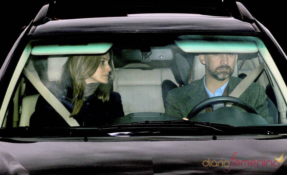 Los Príncipes de Asturias con sus hijas el Día de Reyes