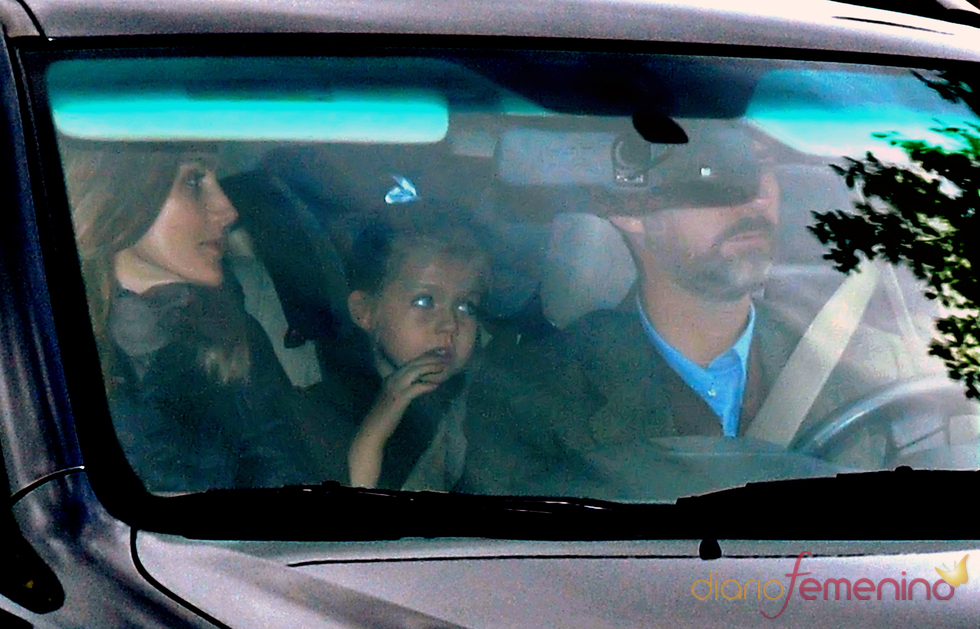 La Princesa de Asturias, sonriente al entrar en casa de su padre el Día de Reyes