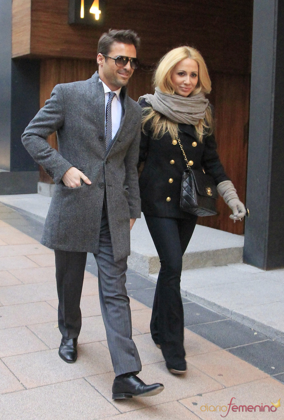 Marta Sánchez y Hugo Castejón, de compras