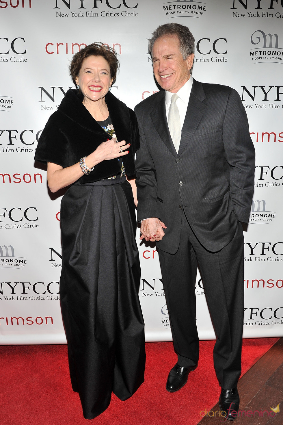 Annette Bening y Warren Beatty en la Gala de los Premios Critics 2011