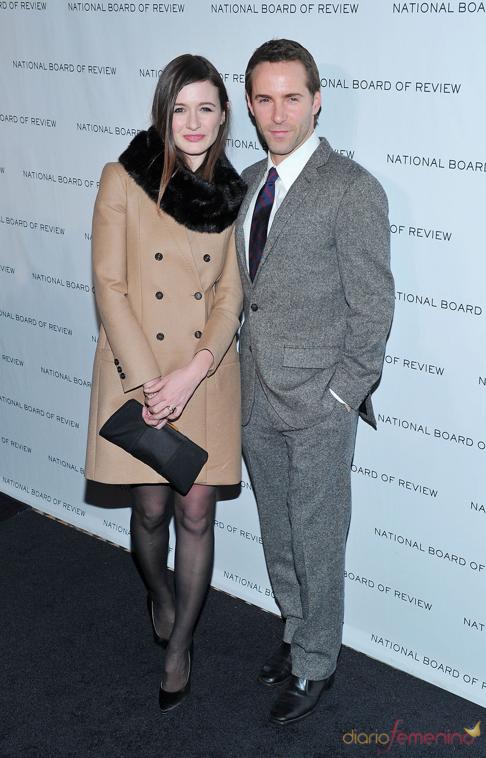 Emily Mortimer y Alessandro Nivola en los Premios de la Junta Nacional de Críticos