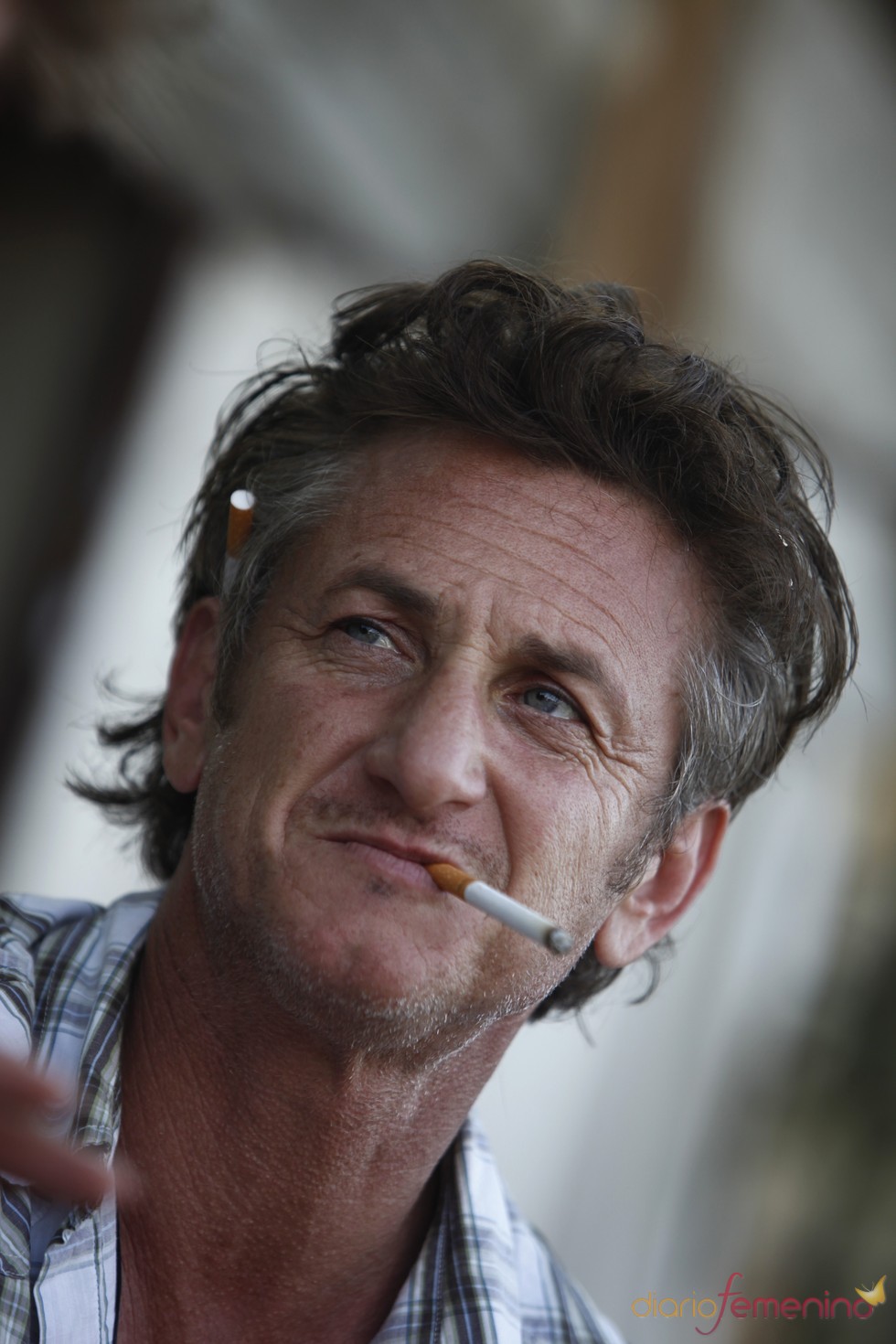 Sean Penn, dentro del grupo de famosos fumadores