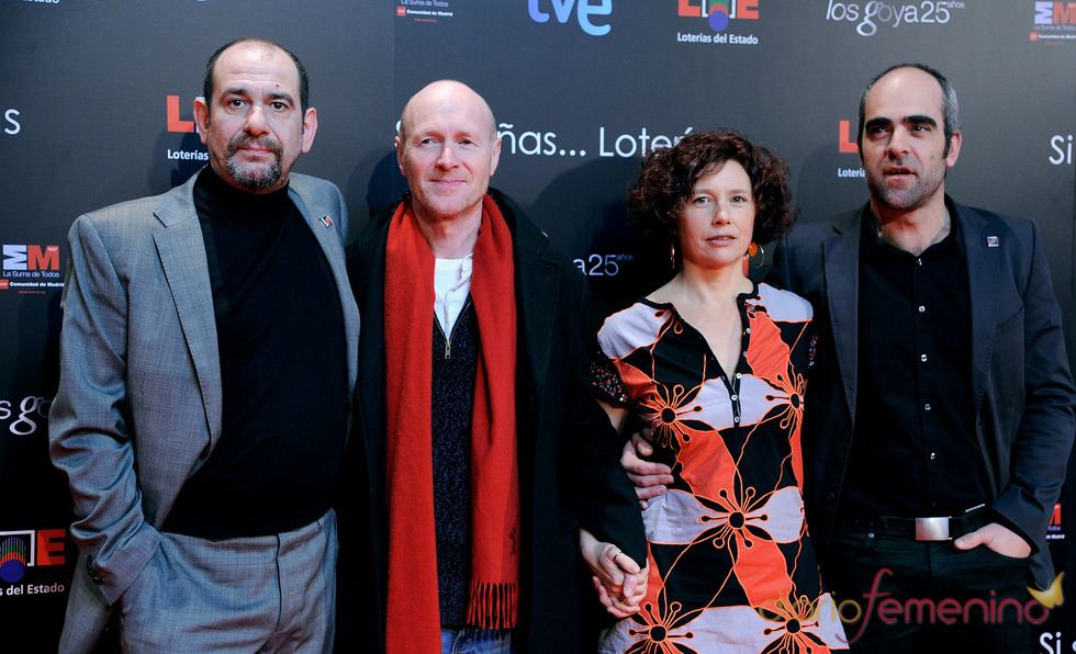 El equipo de 'También la lluvia' en la presentación de nominados a los Goya 2011