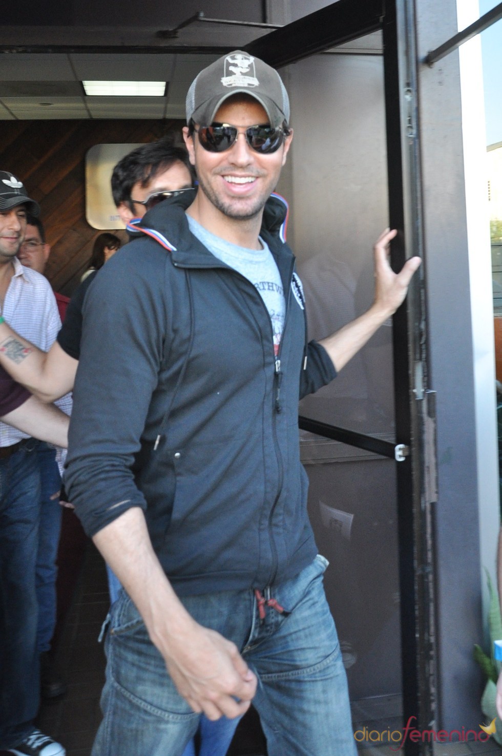 Enrique Iglesias inicia una gira mundial de conciertos