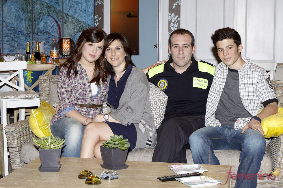 Andrea Ros, Nacho Montes, Antonio Molero y Malena Alterio en 'Buen agente'