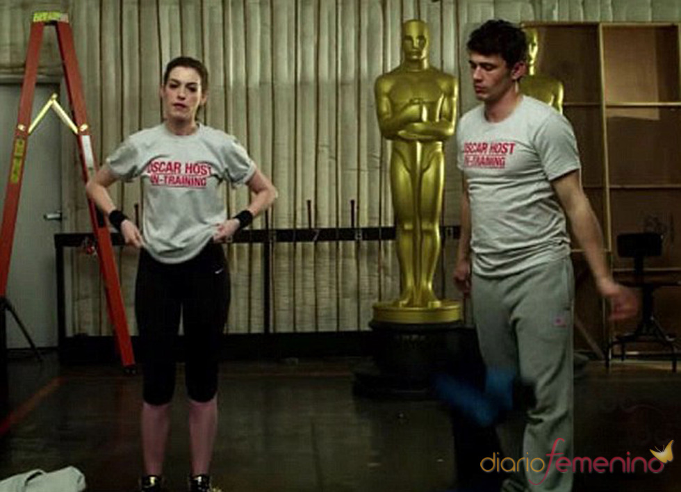 Anne Hathaway y James Franco, presentadores de los Oscar 2011