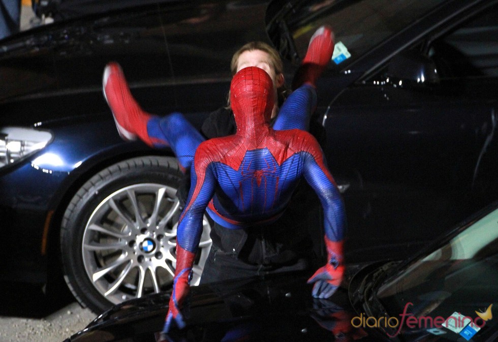 Andrew Garfield dando vida a Spiderman