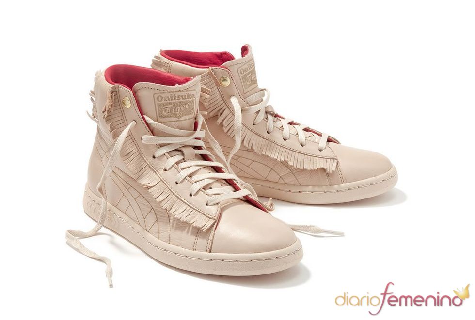 Zapatillas en color beige de Onitsuka y Reality Studio