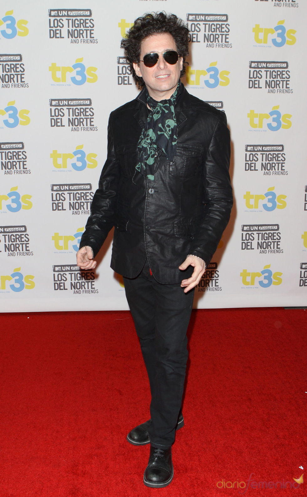 Andrés Calamaro en el unplugged de la MTV de 'Los Tigres del Norte'