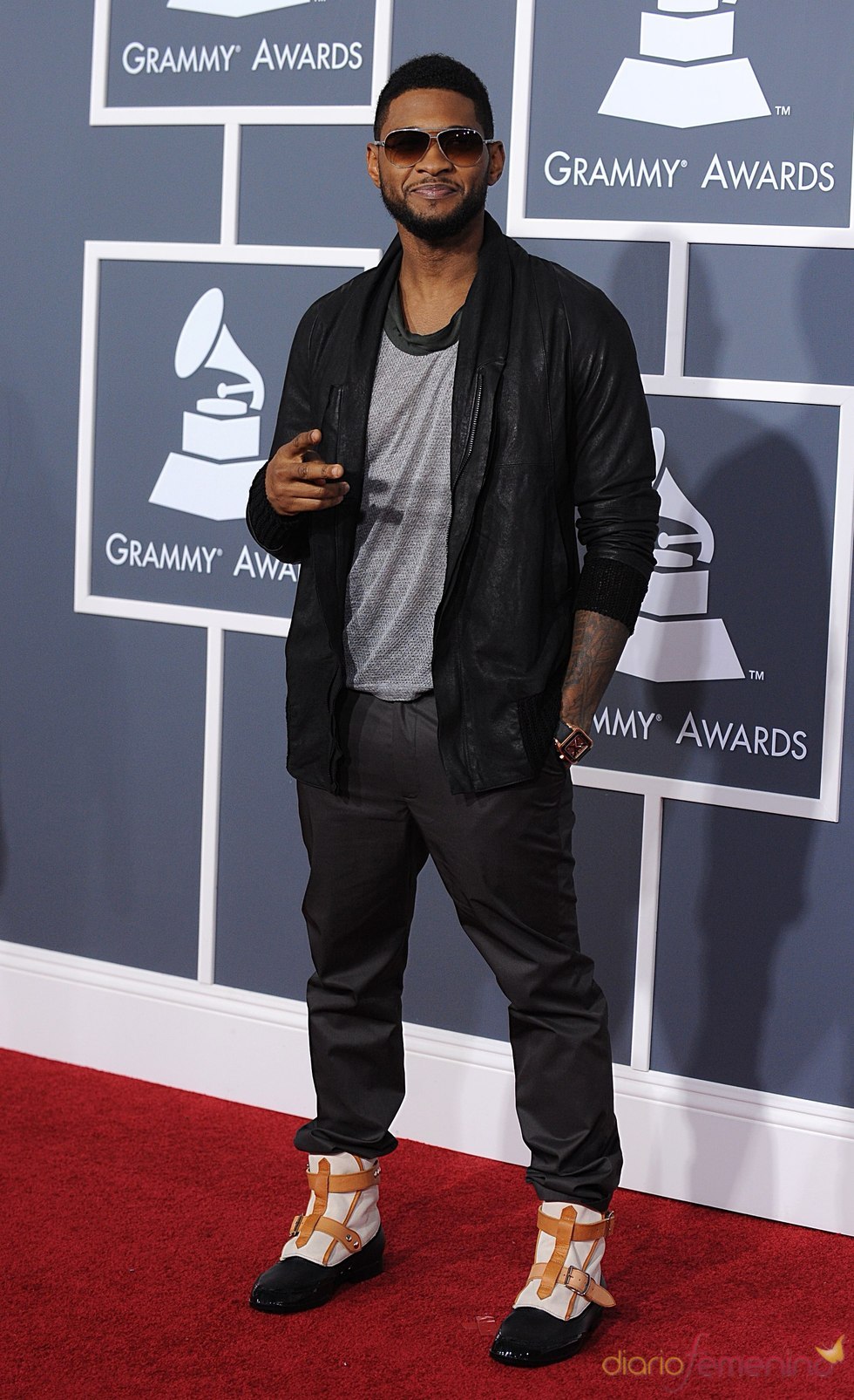 Usher en los Grammy 2011