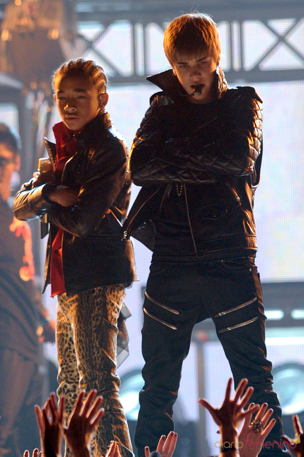 Justin Bieber y Jaden Smith en los Grammy 2011