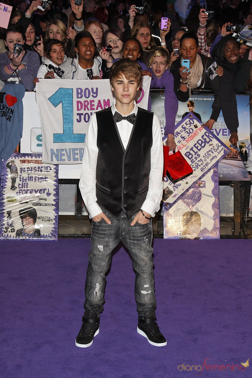 Justin Bieber presenta en Londres, 'never say never'