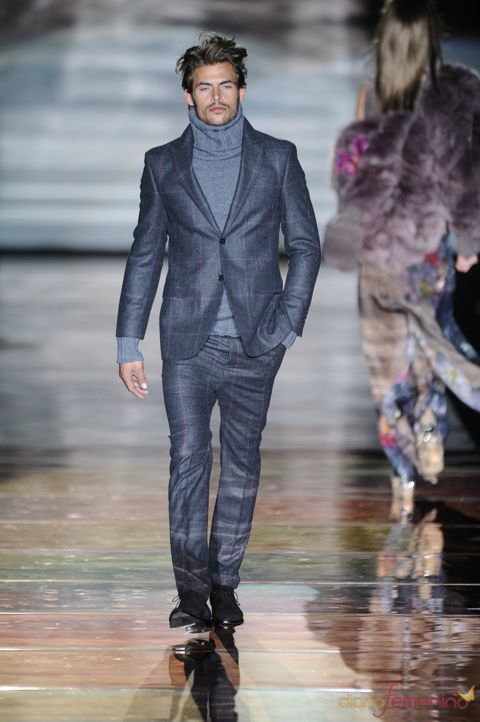 Traje azul para hombre. Roberto Verino. Cibeles Madrid Fashion Week 2011