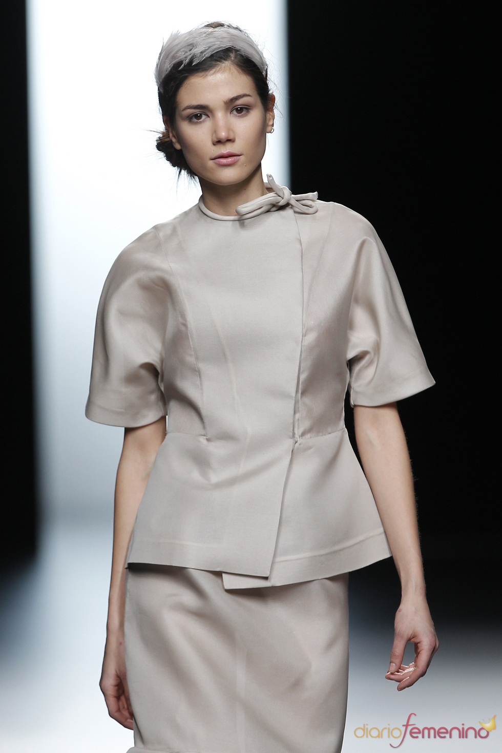 Traje de chaqueta en crudo de Juanjo Oliva