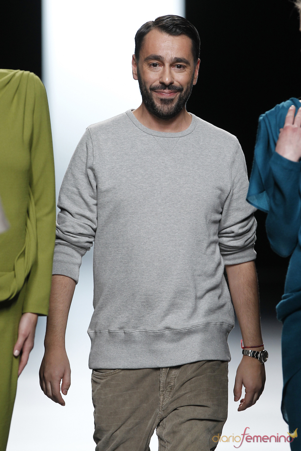 Juanjo Oliva sale a la pasarela Cibeles 2011