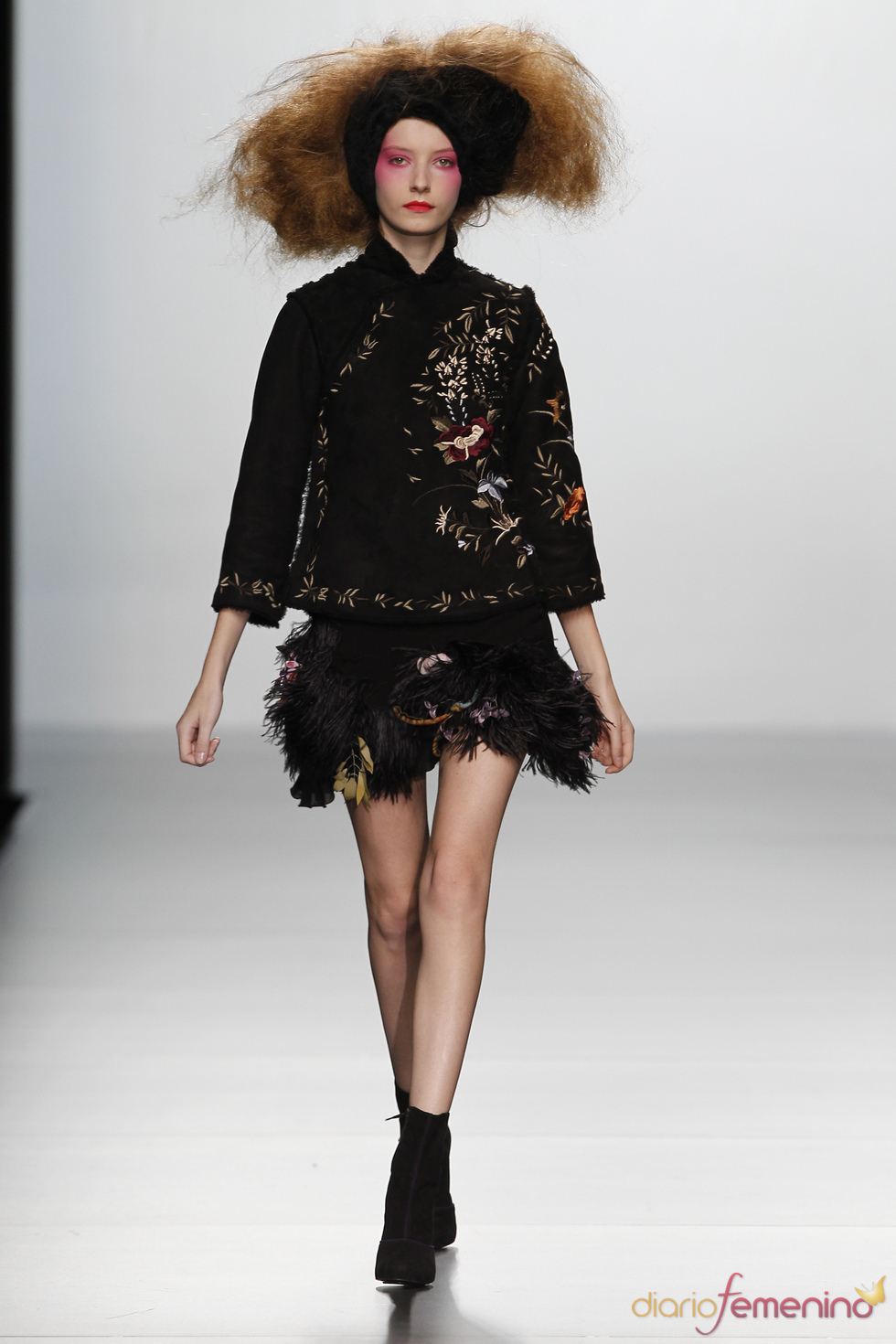 Chaqueta y falda de Elisa Palomino O/I 2011-12. Cibeles Madrid Fashion Week