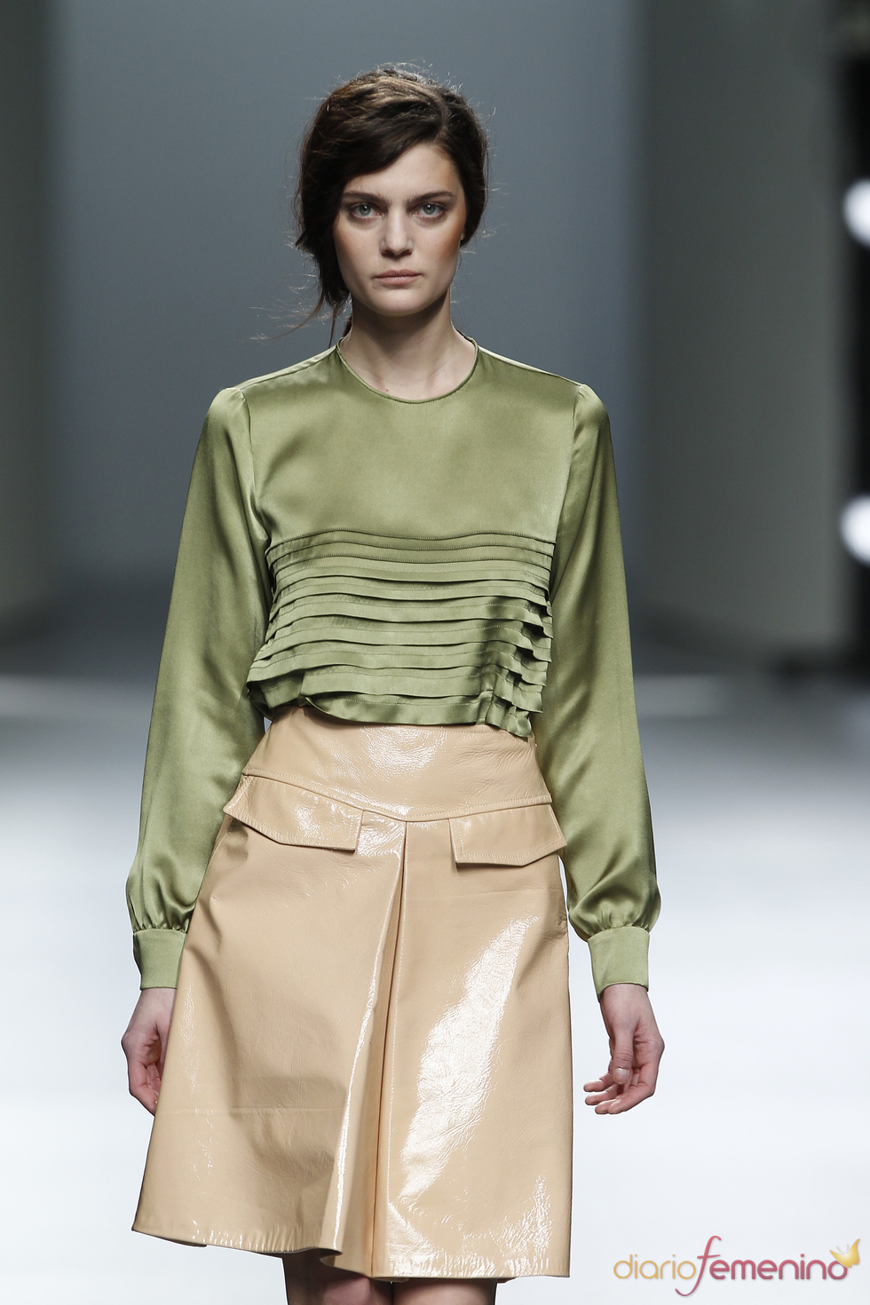 Falda charol en nude. Teresa Helbig O/I 2011-12. Cibeles Madrid Fashion Week