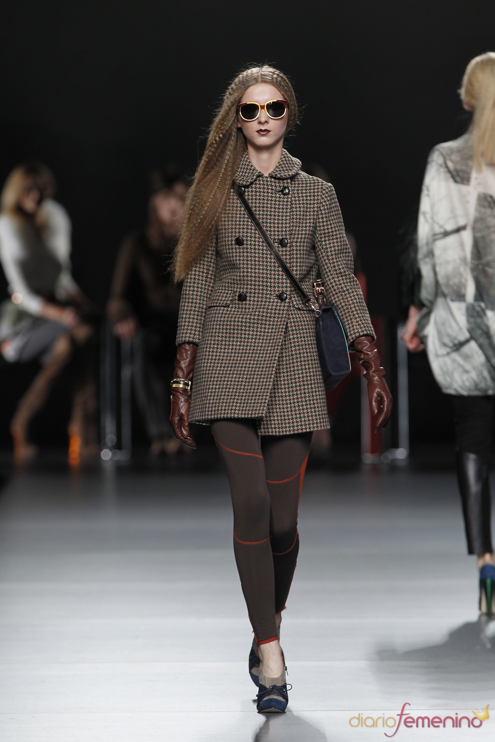 Chaqueta marrón. Ión Fiz. Cibeles Madrid Fashion Week 2011