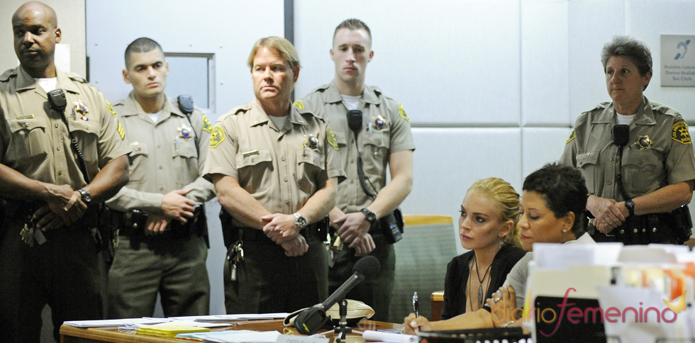 Lindsay Lohan declarando en el juzgado por el collar de 2.500 dólares