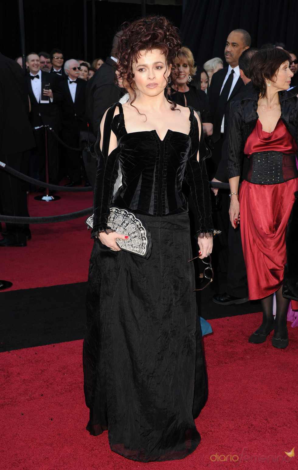 Helena Bonham Carter en la alfombra roja de los Oscar 2011