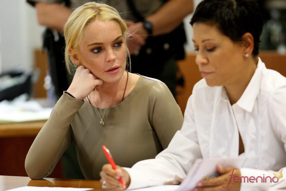 Lindsay Lohan tiene dos semanas más para evitar ir a la cárcel por robo