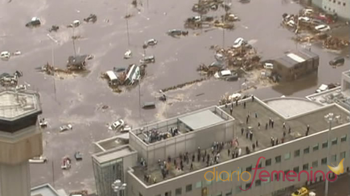 El aeropuerto de Senai, en Japón, inundado tras el tsunami