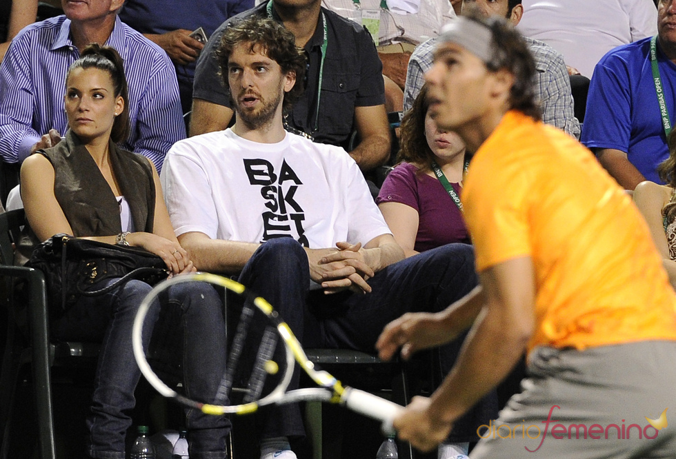 Pau Gasol en un partido de tenis de Rafa Nadal