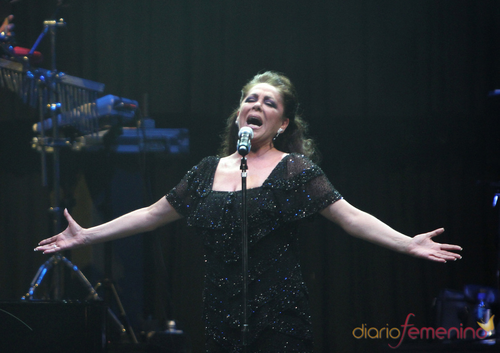 Isabel Pantoja triunfa en su concierto en Argentina