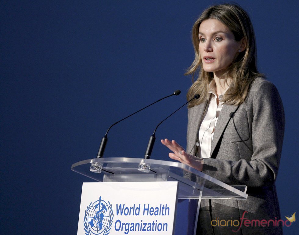 La Princesa Letizia en el Centro Niemeyer de Avilés