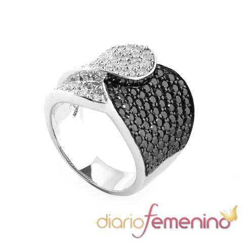 Anillo XXL de la colección primavera/verano 2011 de LineArgent