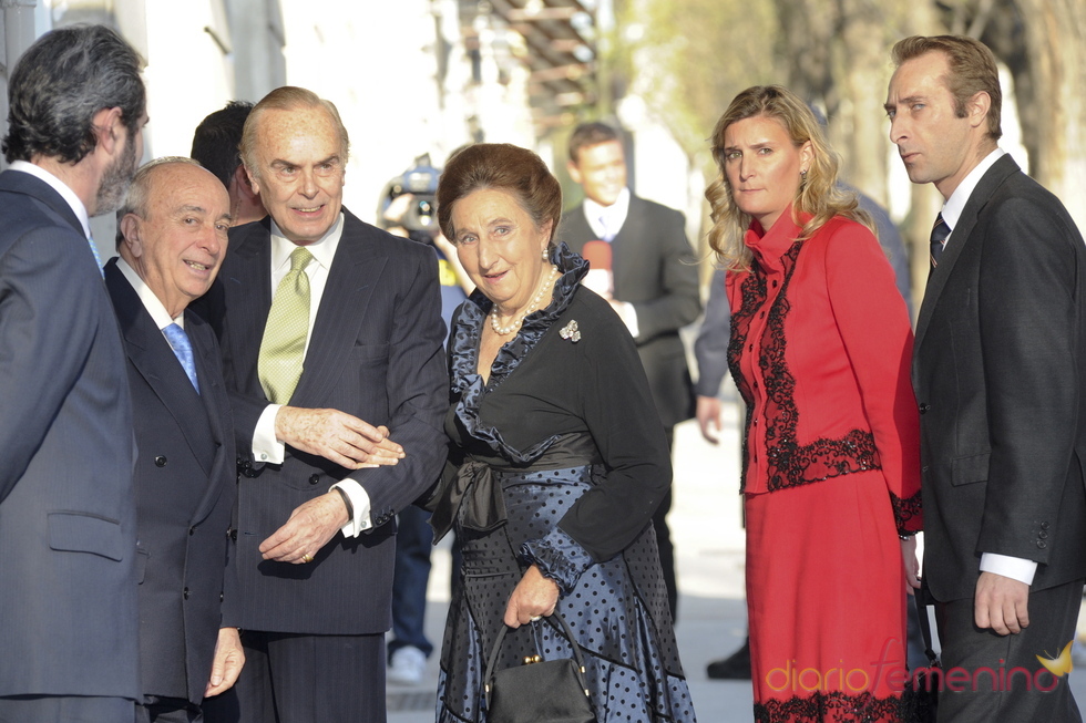 Carlos Zurita y la infanta Margarita a su llegada al Hotel Ritz