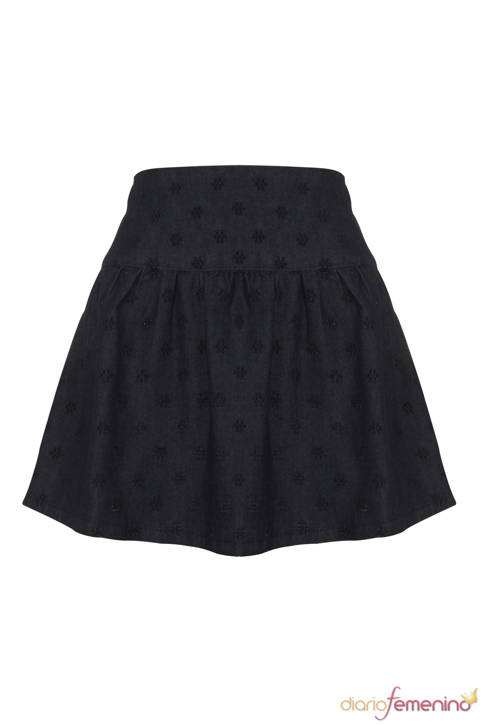 Falda negra con estampados de flores de la colección de primavera 2011 de Blanco