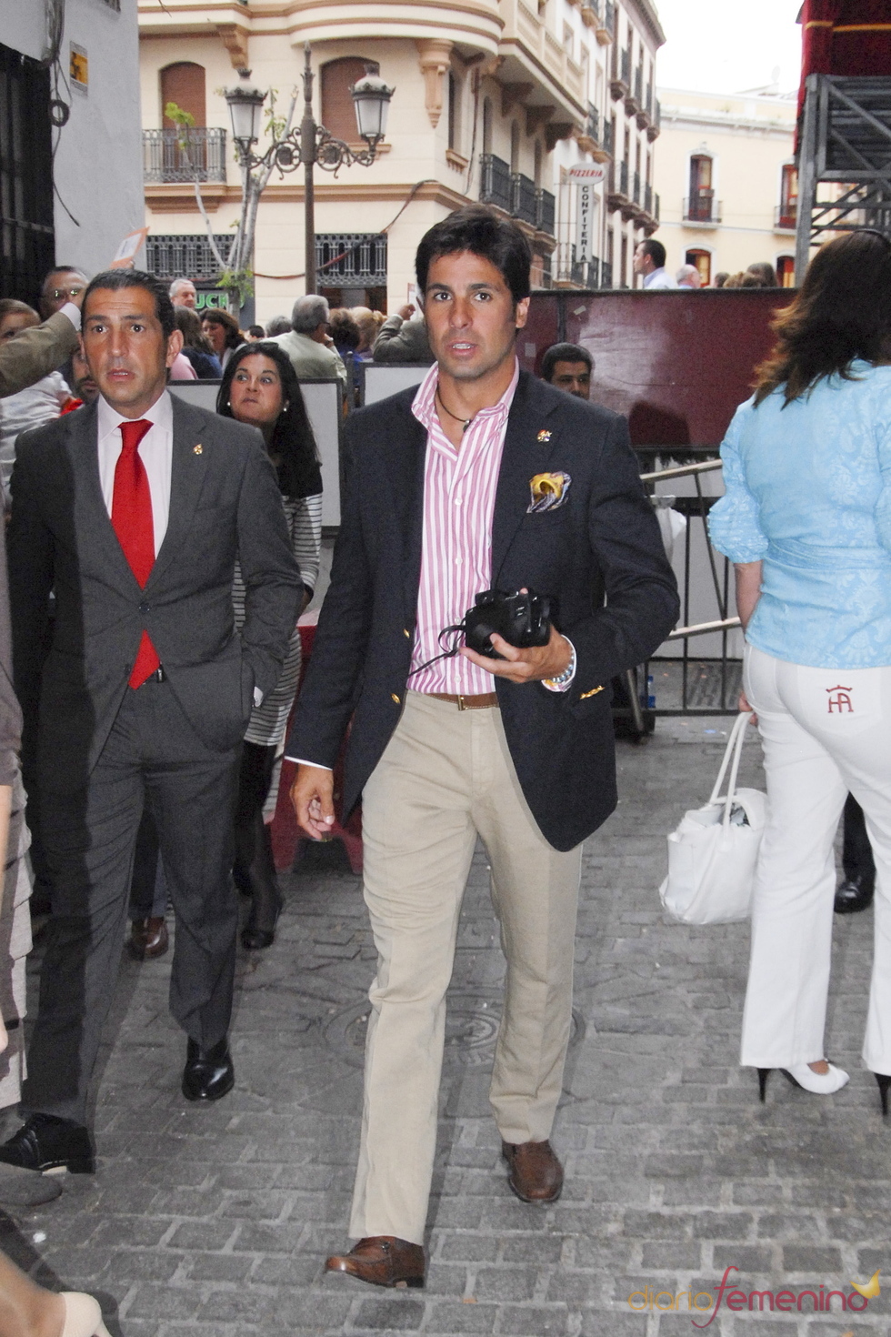 Fran Rivera, muy devoto en la Semana Santa de Sevilla