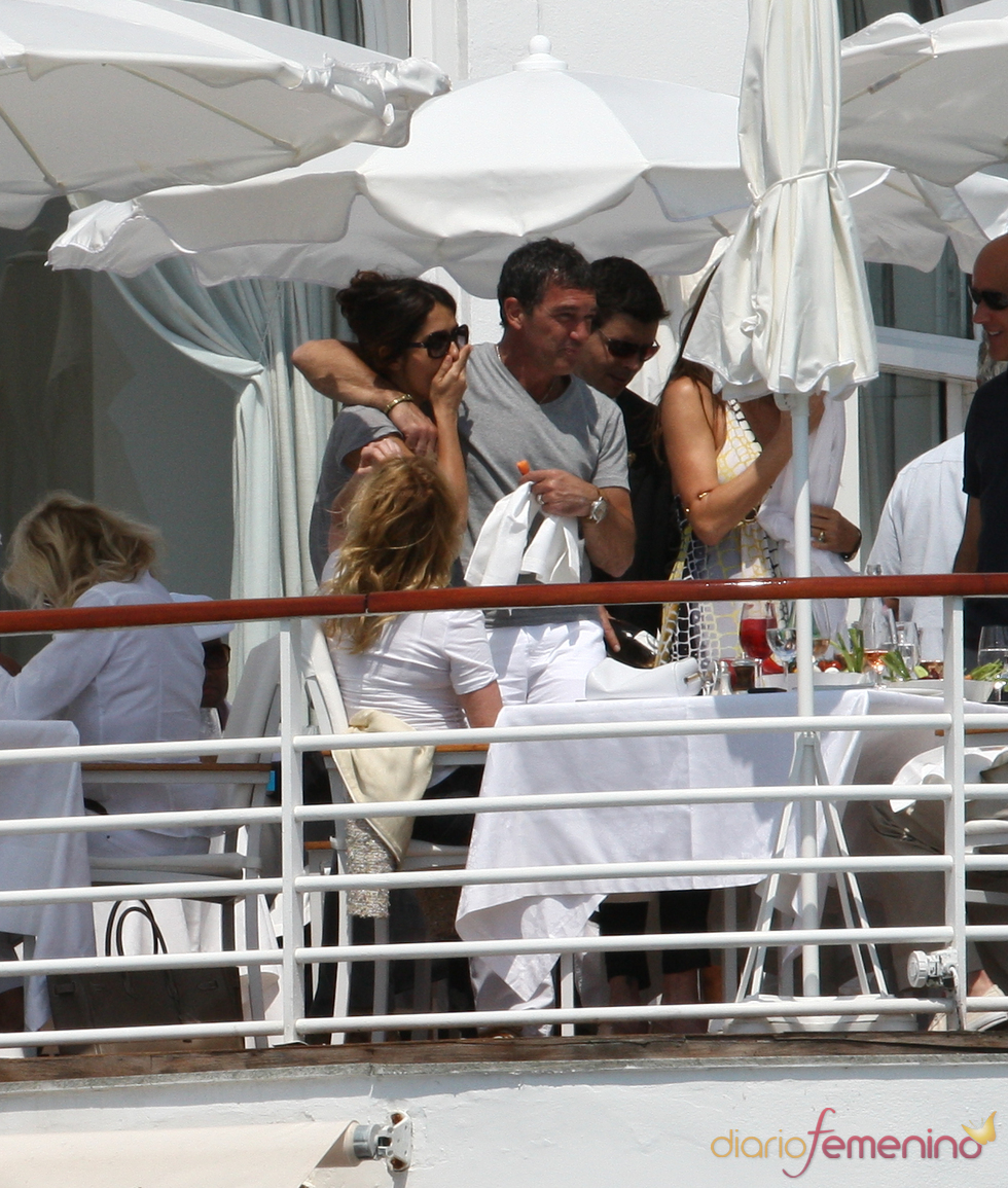 Antonio Banderas, Melanie Griffith y Salma Hayek en Cannes