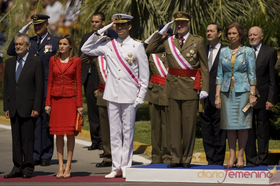 La Familia Real preside el Día de las Fuerzas Armadas