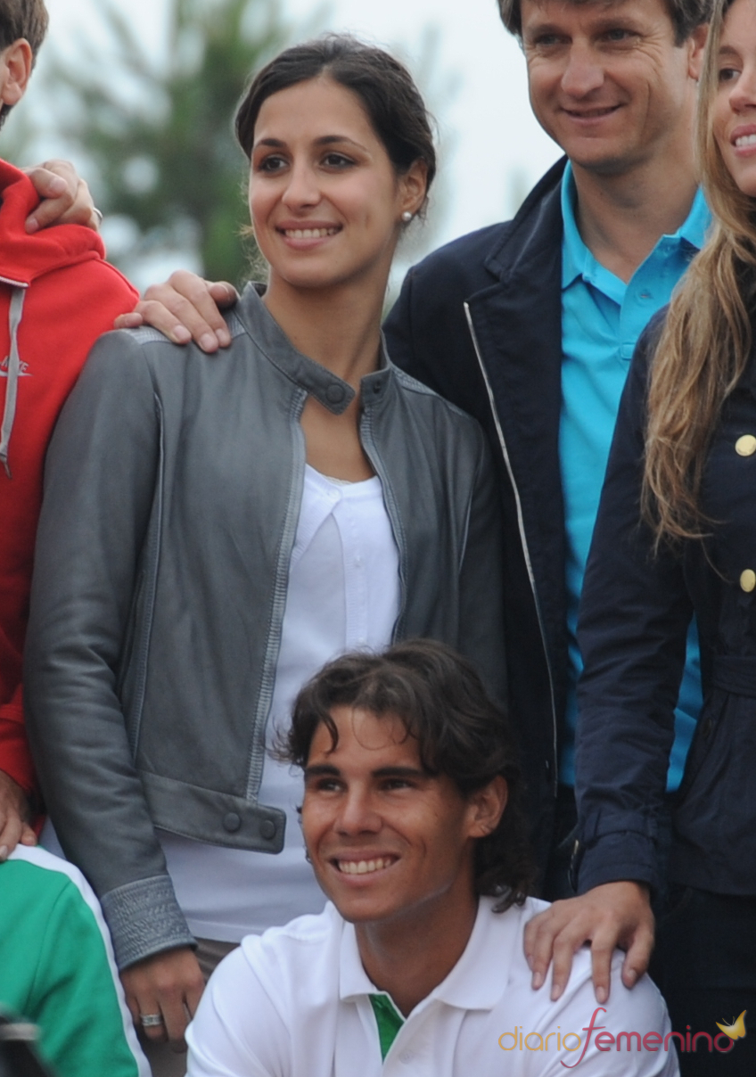 Rafa Nadal y Xisca Perello disfrutan juntos del triunfo en Roland Garros