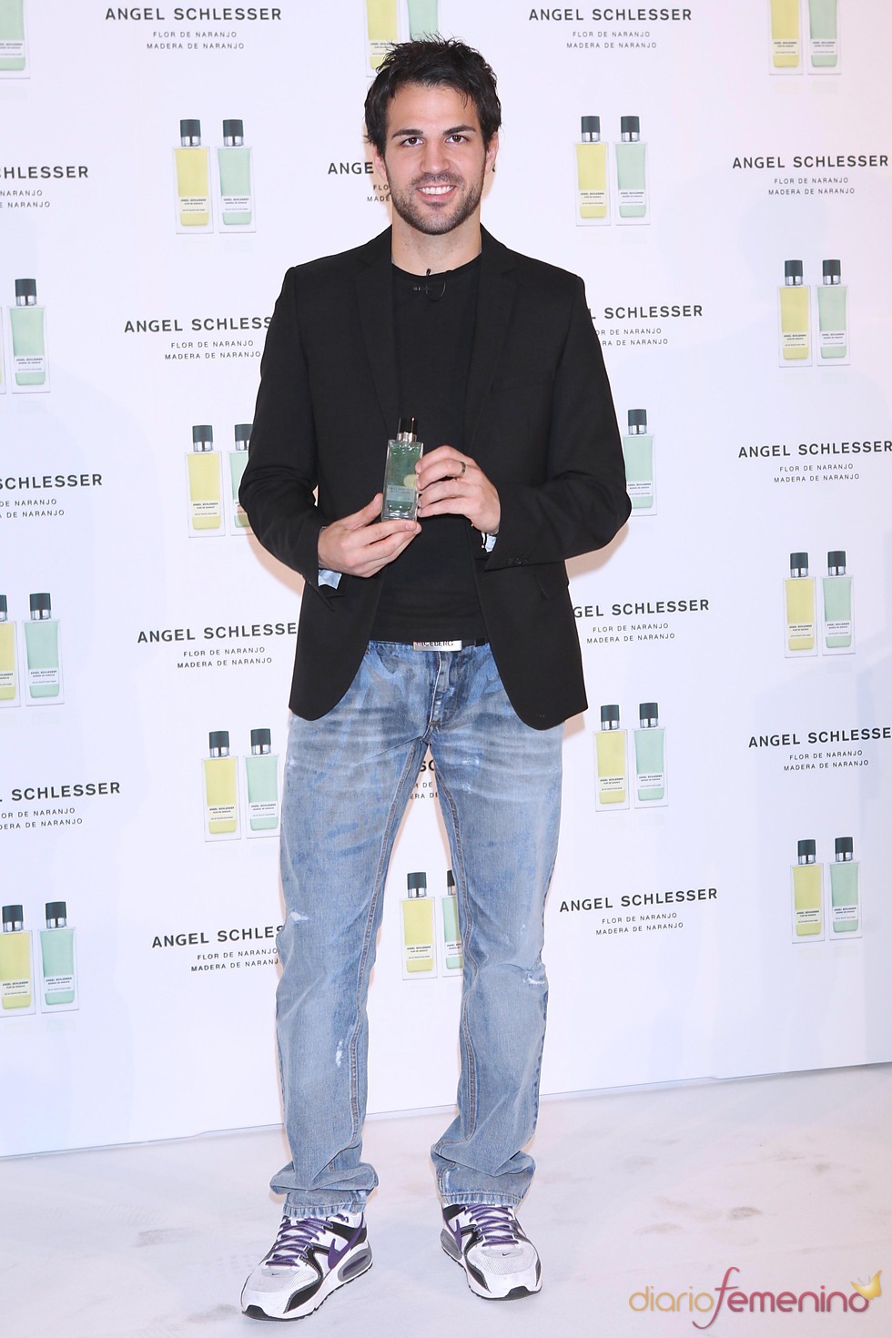 Cesc Fábregas presenta la fragancia 'Madera de Naranjo' de Angel Schlesser
