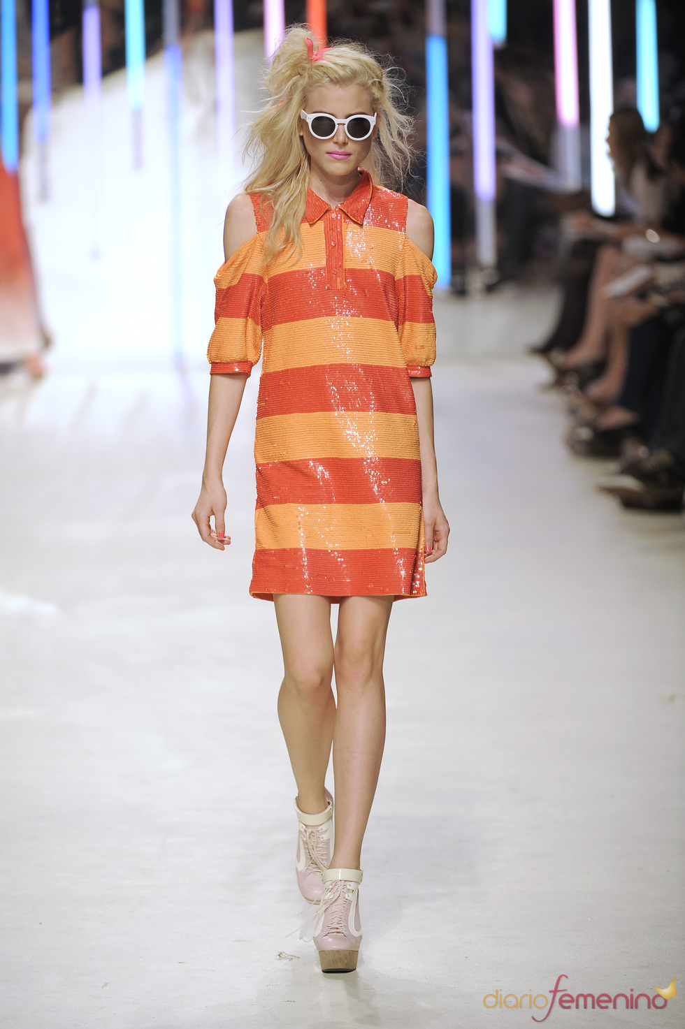 Vestido a rayas naranjas de Topshop Vestido a rayas naranjas de Topshop