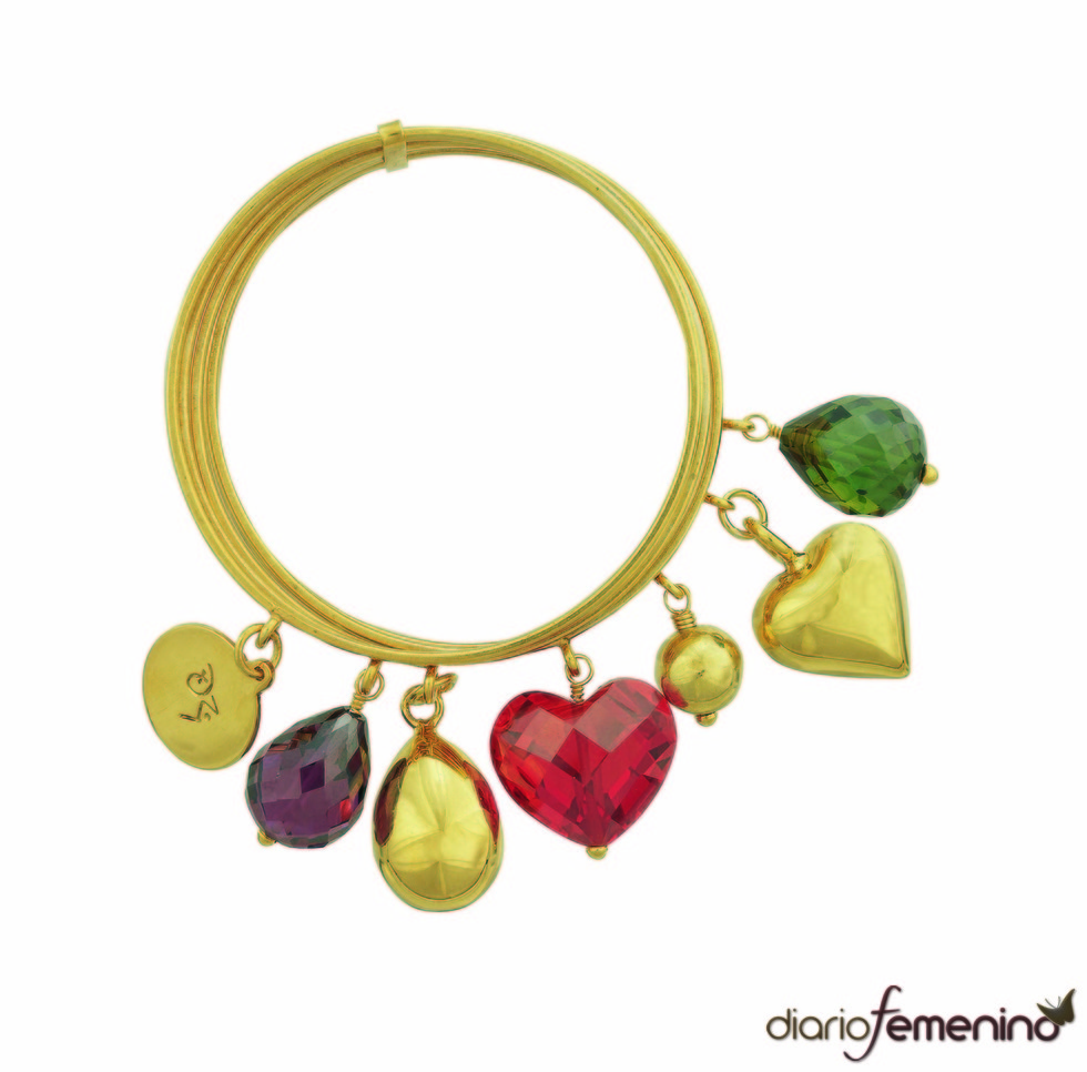 Anillo de corazones inspirado en 'Alicia en el País de las Maravillas'