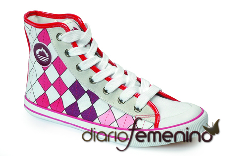 Zapatilla con print de J'Hayber