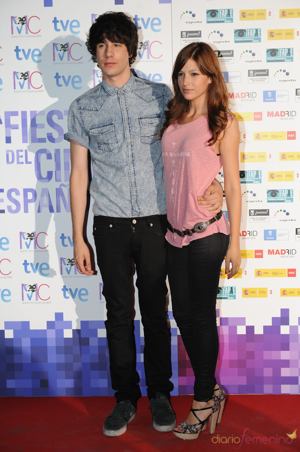 Úrsula Corberó y Javier Calvo en la Fiesta del Cine español