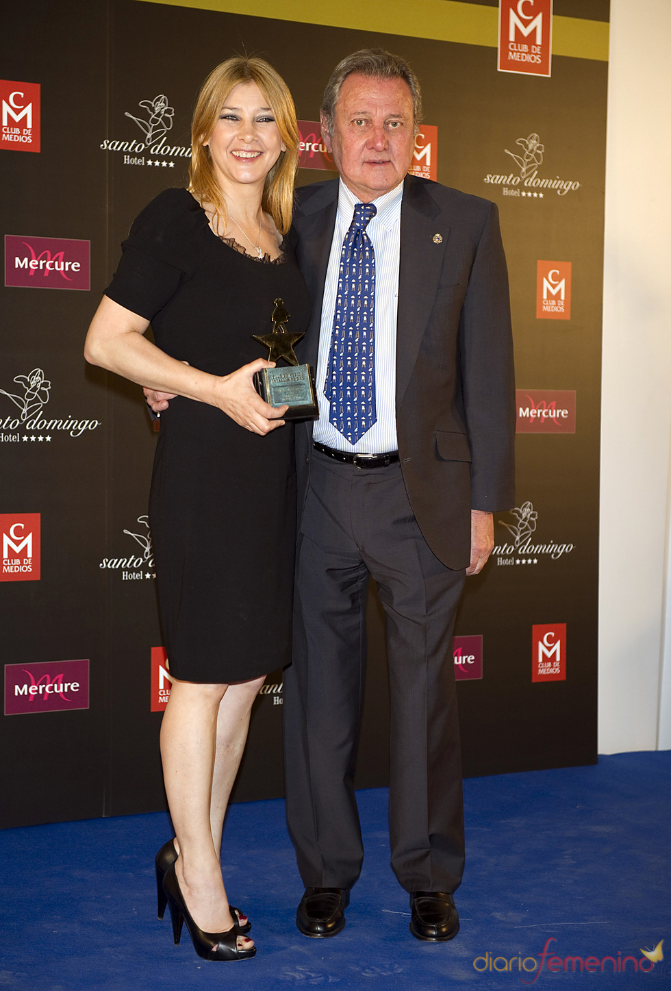 Amparo Larra aga Y Carlos Larra aga En Los Premios Estrella De Oro 2011 amparo-larra-aga-y-carlos-larra-aga-en-los-premios-estrella-de-oro-2011