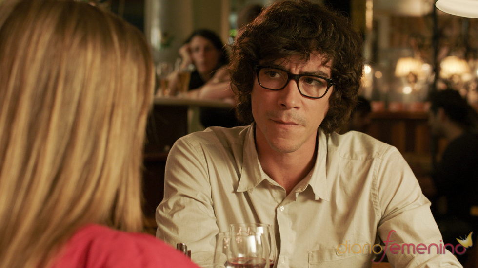 Óscar Jaenada y Manuela Vellés en una imagen de 'Buscando a Eimish'